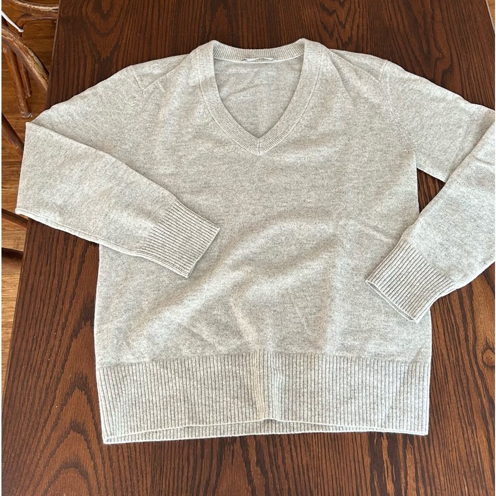 Everlane Tan Cashmere Sweater